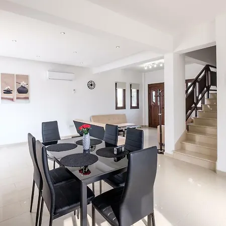City Villas I Villa *